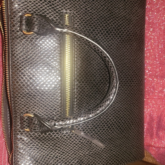 NWT ANNE KLEIN PATCHED SATCHEL - Picture 9 of 9